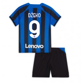 Baby Fußballbekleidung Inter Milan Edin Dzeko #9 Heimtrikot 2022-23 Kurzarm (+ kurze hosen)
